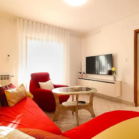 Apartment Fuer 6 Personen Ca 60 Qm In Banjole, Istrien Istrische Riviera *