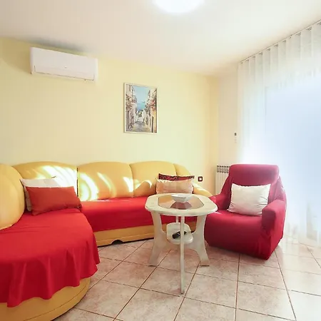 Apartment Fuer 6 Personen Ca 60 Qm In Banjole, Istrien Istrische Riviera *