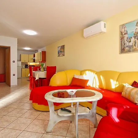 Appartement Fuer 6 Personen Ca 60 Qm In Banjole, Istrien Istrische Riviera Banjole