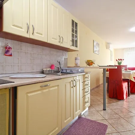 Fuer 6 Personen Ca 60 Qm In Banjole, Istrien Istrische Riviera